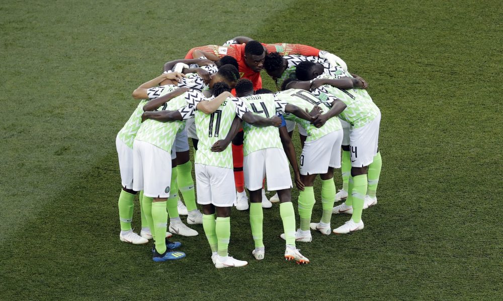 OTKAZANA UTAKMICA LIBIJE I NIGERIJE Bonifejs i drugari zarobljeni na aerodromu već 15 sati (FOTO)