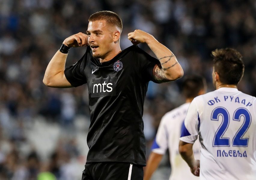 VELIKI BOD Srpski napadač na debiju matirao Olimpijakos