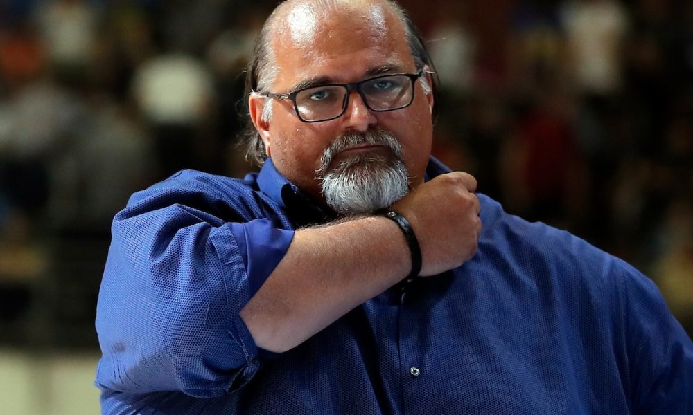 DŽIKIĆ OŠTAR: Ima jedna zemlja u Evropi koja ne jede svoju decu, njena deca ne idu u Partizan!