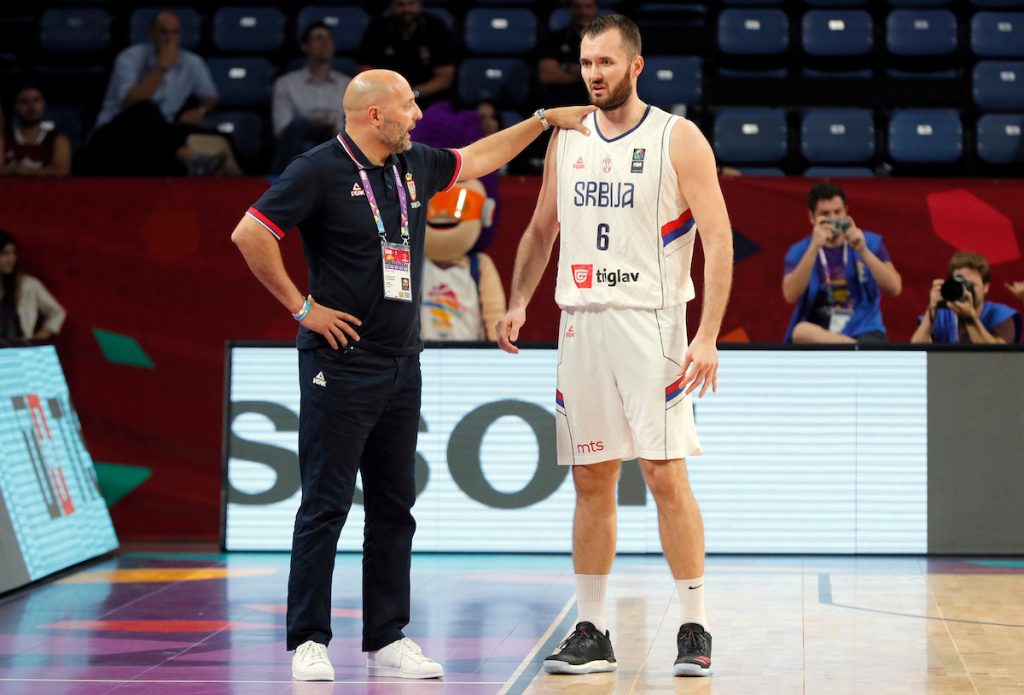 MAČVAN PREŠAO NA FUDBAL Proslavljeni košarkaš seda na čelo nekadašnjeg superligaša