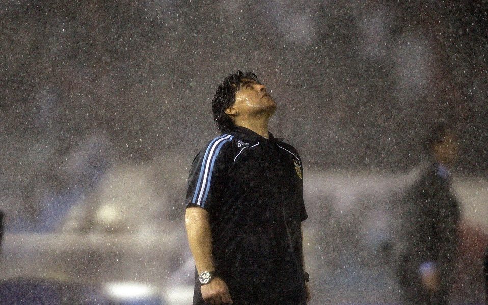 NEVEROVATNA SITUACIJA Doktori zbog Maradonine smrti završili na suđenju!