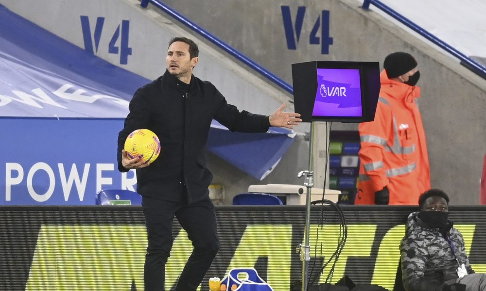 Najbolji fudbal na svetu ne zaslužuje sudije iz „područne“ lige