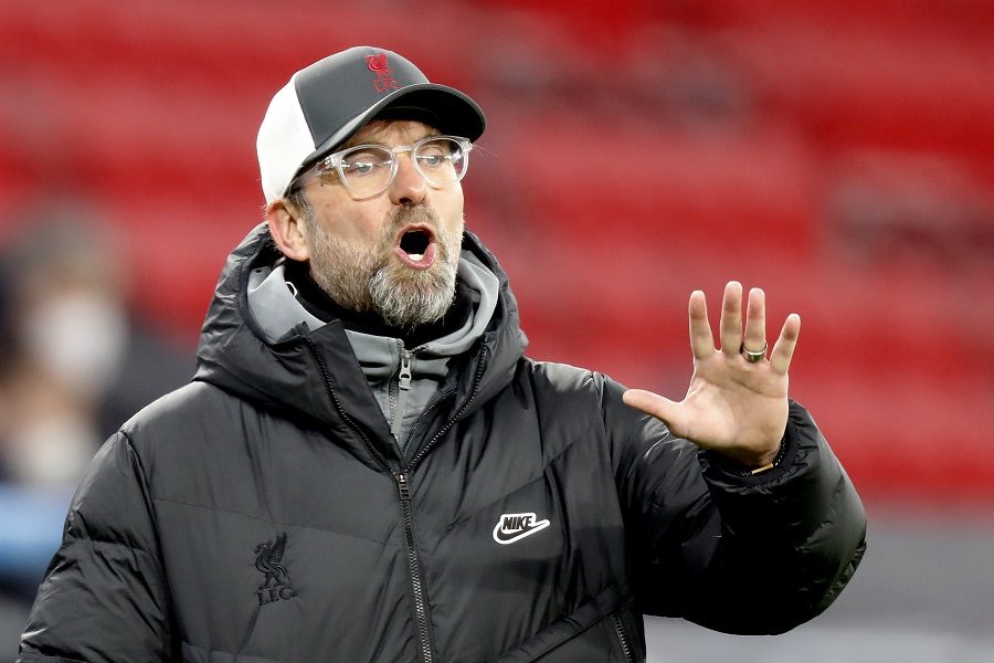 Holanđanin je „oskrnavio“ čuveni znak… Legenda Liverpula je obrisala tragove, a onda se oglasio Klop (FOTO)