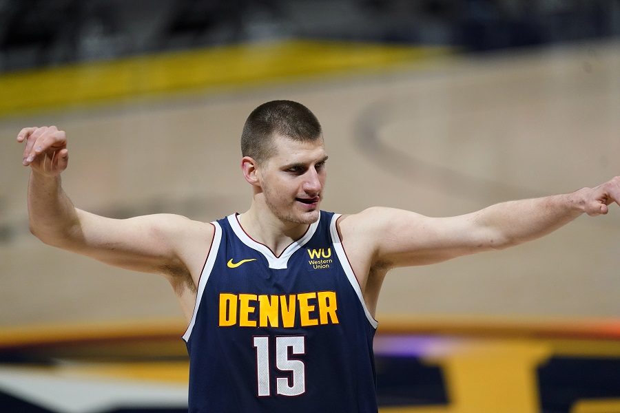 JOKIĆ PRIREDIO ŠOU U SVLAČIONICI! Neočekivanim potezom iznenadio trenera (VIDEO)
