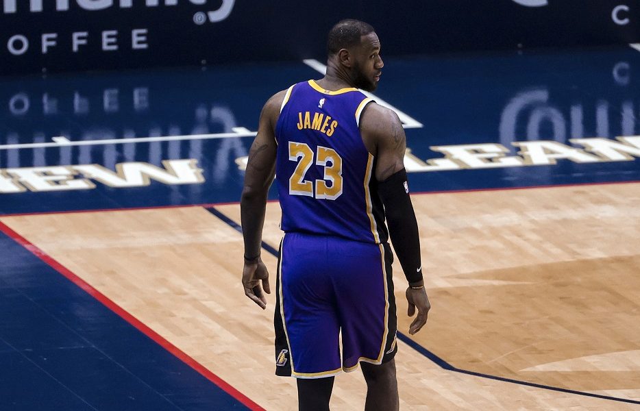 LOŠE VESTI Lebron ostao bez najboljeg saigrača! Lejkersima upitno i učešće u plej-inu?