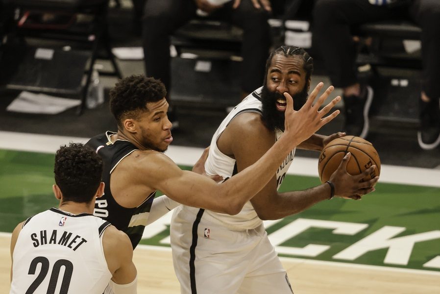 Harden na izlaznim vratima Bruklina! Želi samo u jedan klub