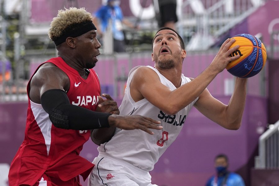 DRUGA POBEDA SRBIJE PRVOG DANA SP U BASKETU Francuska pala posle preokreta (VIDEO)