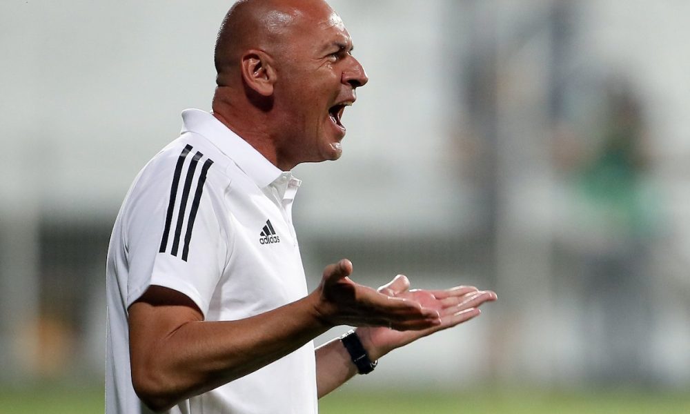 ĐORĐEVIĆ PRED SMENOM Legenda Partizana blizu klupe mlade reprezentacije