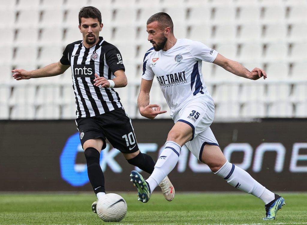 SAZNAJEMO Đakovca želi Partizan, ali se u trku uključio i bivši premijerligaš iz Engleske!