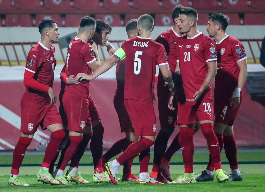 IZGLEDA PRELEPO! Da li je ovo novi dres Srbije za Mondijal u Kataru sa novim grbom? (FOTO)