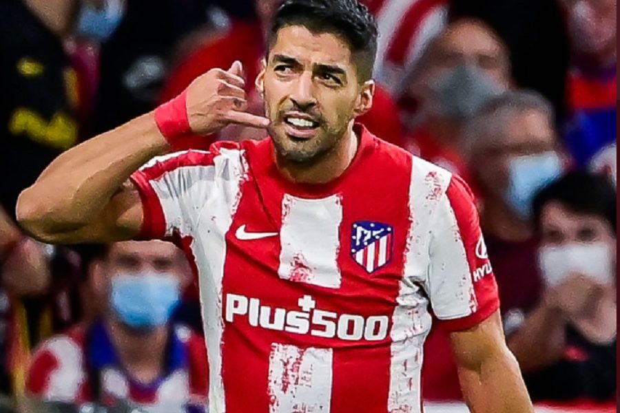 PAO NA NISKE GRANE Suarez se sam nudi velikom klubu!