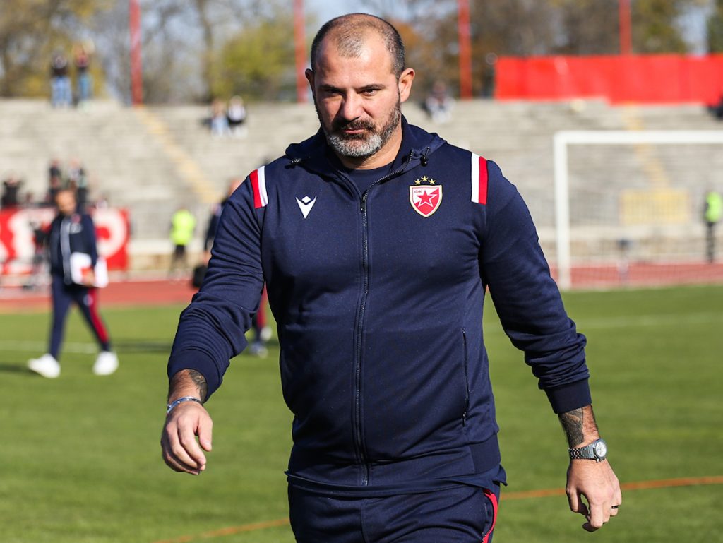 GUZVA POZADI Tri desna beka i samo jedan levi u rosteru Stankovića