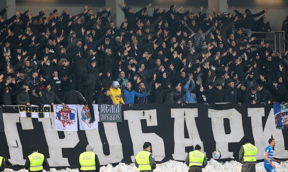„Grobari“ poslali poruku Ognjenu Vranješu: Svi koji Partizan mrze… (FOTO)