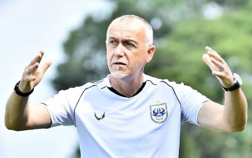 Legendarni napadač OFK Beograda na klupi u Crnoj Gori