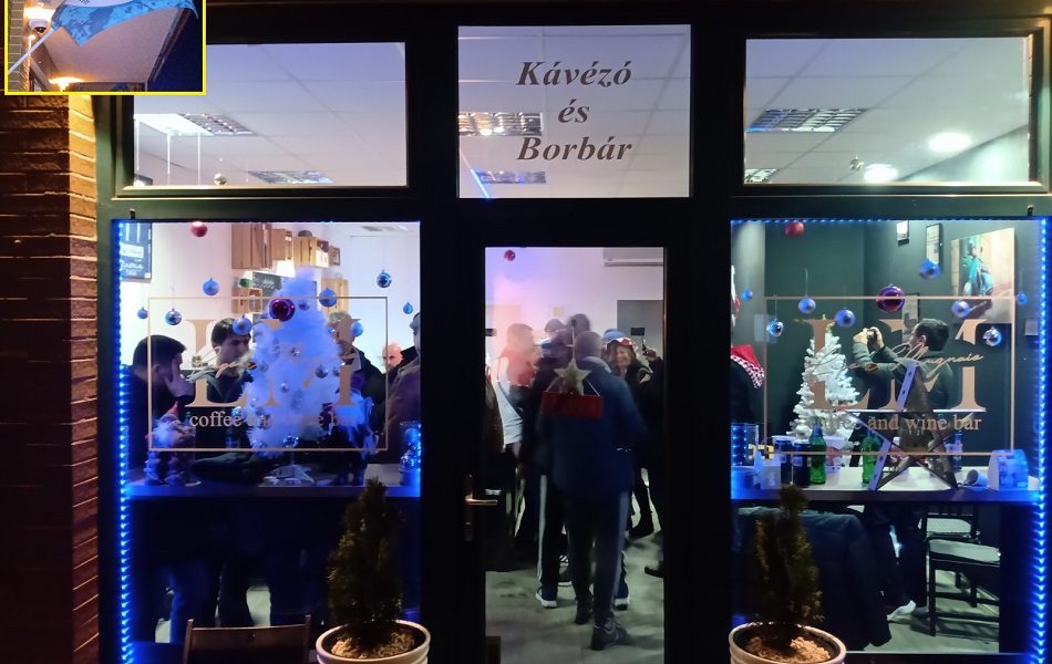 Zavirili smo u kafić navijača PIK Segeda… Uramljeni dresovi na zidu, među njima… (VIDEO)