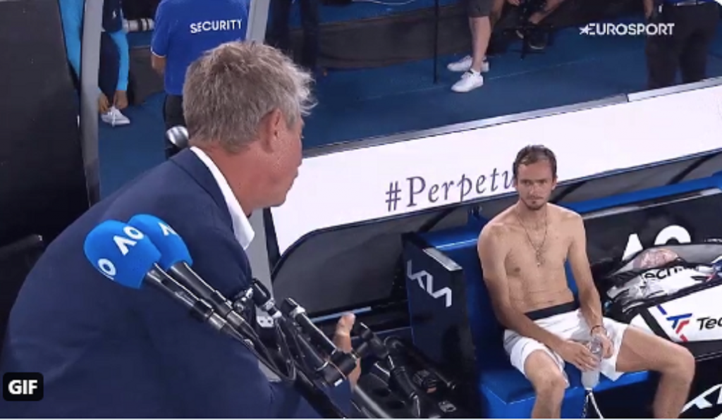 NADAL IZJEDNAČIO NA 2:2, MEDVEDEV BESAN NA NAVIJAČE: Oni su idioti! (VIDEO)