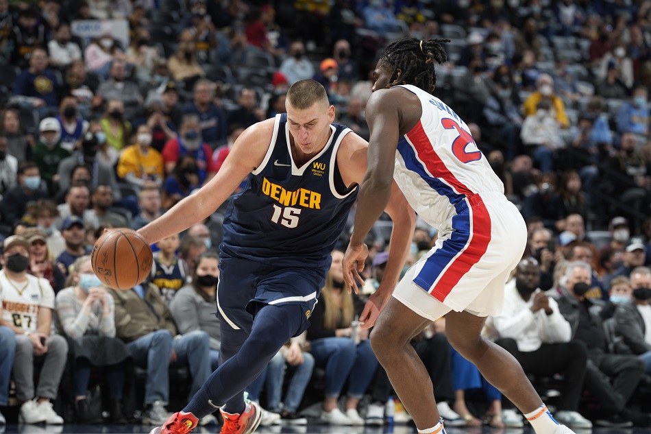 ON SE IGRA KOŠARKE Jokić ponovo nezaustavljiv! Postao prvi čovek u istoriji NBA koji je…