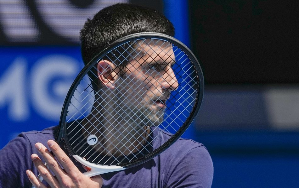 UZVRAĆA UDARAC Nole tuži Vladu Australije! Evo koliko novca će da traži