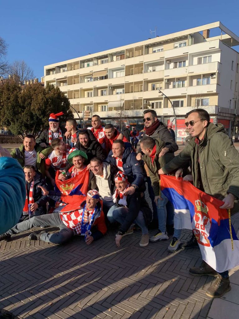 SRBI I HRVATI ZAJEDNO U SEGEDINU – HIT SNIMAK: Ovde niko nije normalan (VIDEO)