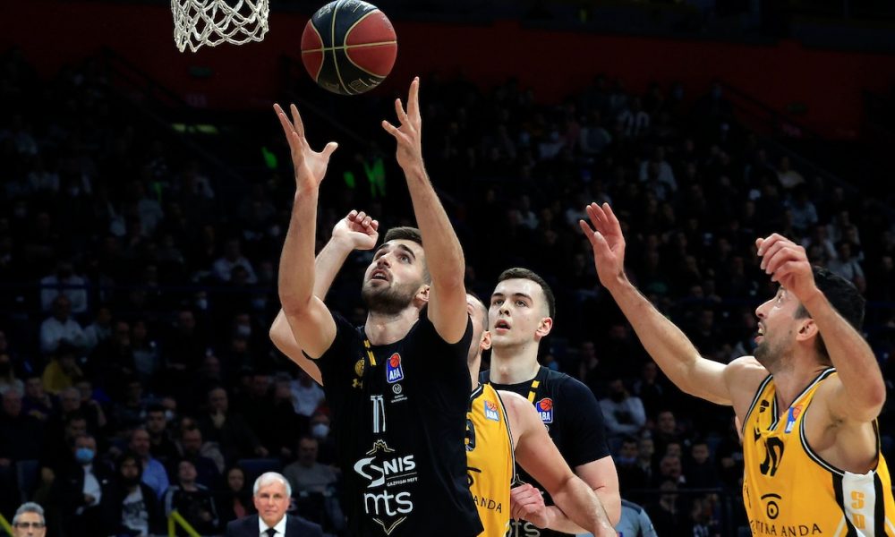 NEMILOSRDNI PARTIZAN Četa Željka Obradovića protiv fenjeraša brojala do plus 60!