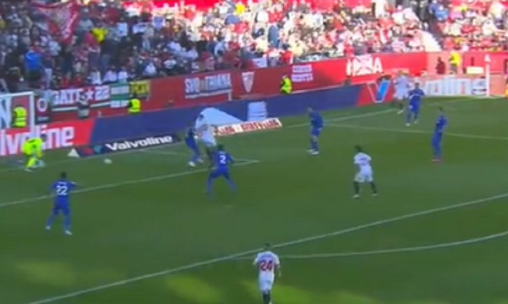 ČAROLIJA Španac pored Srbina postigao velemajstorski gol (VIDEO)