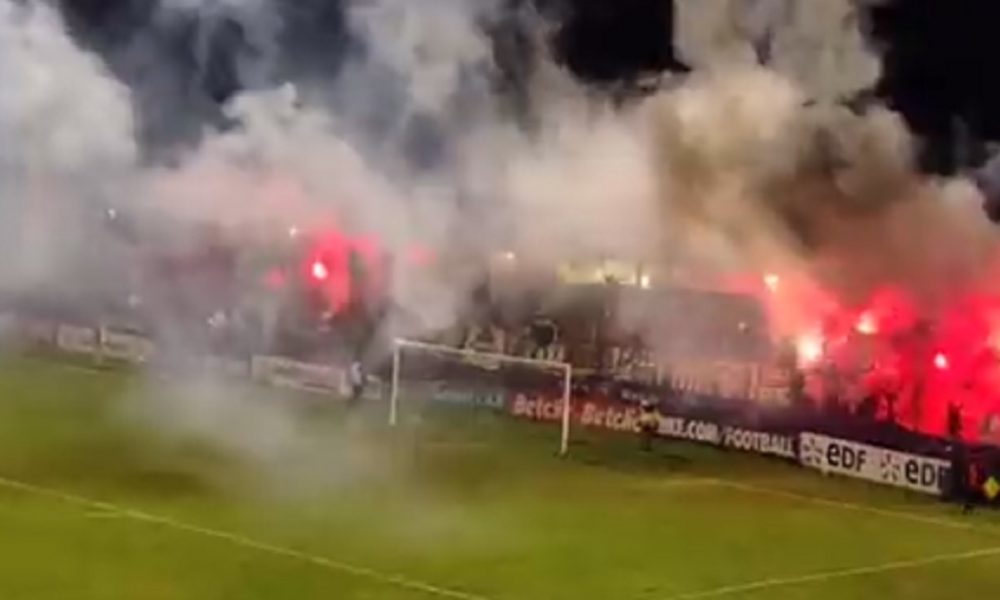 ŠTA SE OVO DEŠAVA U FRANCUSKOJ? Ponovo prekinuta utakmica, igrali su velikan i četvrtoligaš! (VIDEO)