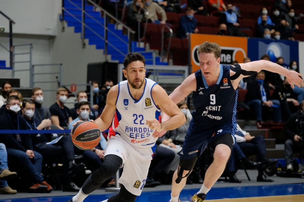 Vladajući šampion sve dalje od plej-ofa, malo sjajna partija Micića