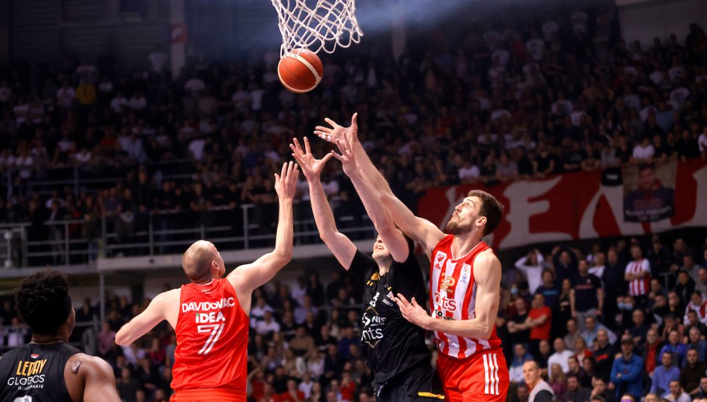 CRVENA ZVEZDA – PARTIZAN Pet razlika za 17 poena razlike