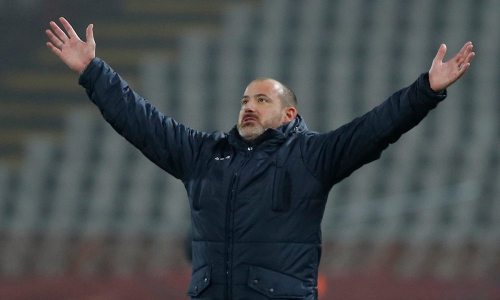 AKO ZVEZDA IZGUBI TRKU SA PARTIZANOM ZA TITULU Džarovski zna ko će da bude novi trener crveno-belih od leta… (FOTO)