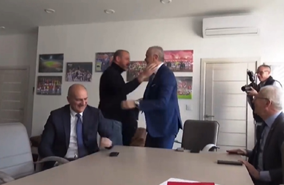 Pogledajte kako su čelnici Crvene zvezde dočekali epilog žreba, Terzić najradosniji (VIDEO)