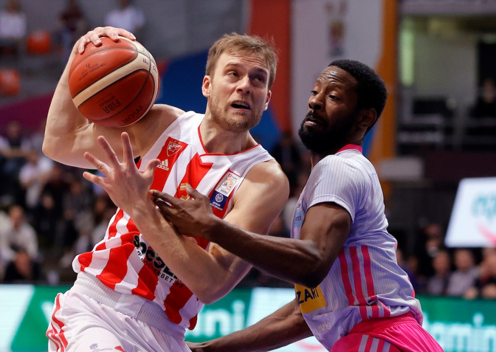 Crvena zvezda je prvi finalista Kupa Radivoja Koraća! Mega bez šansi u drugom poluvremenu