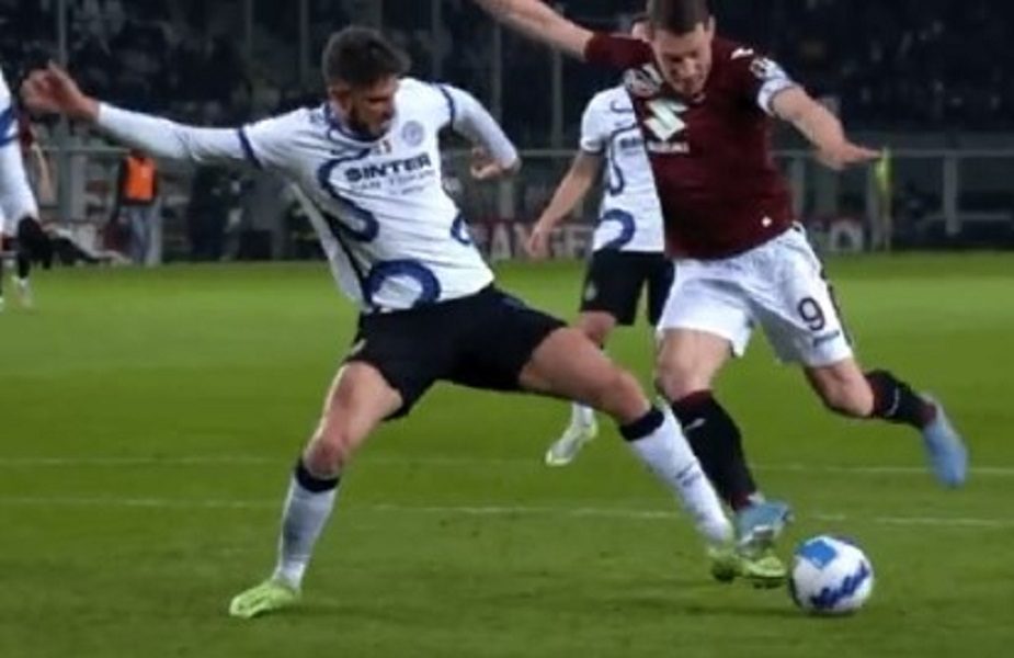 Italijanske sudije još su gore od naših! Pogledao snimak i procenio da je sve bilo čisto, a penal K’O KUĆA (VIDEO)