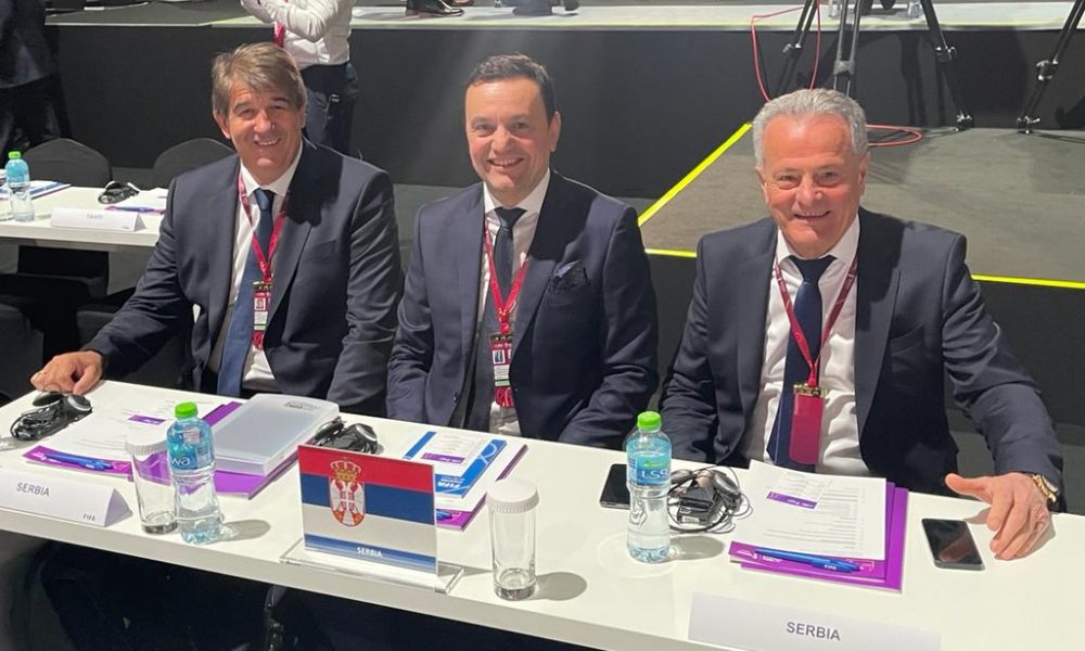 RADNI SASTANAK Srpska delegacija na kongresu FIFA (FOTO)