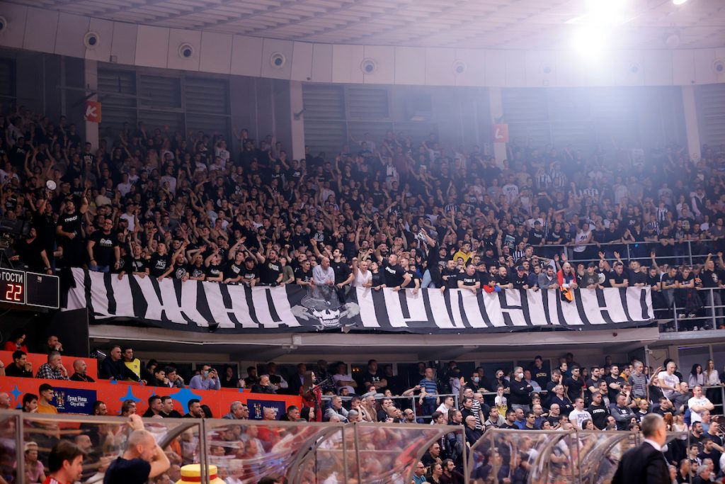 SAZNAJEMO Odlične vesti za „grobare“ pred derbi u nedelju