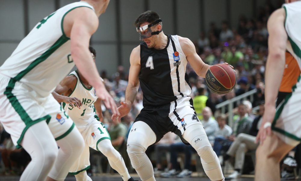 OD SJAJA DO OČAJA Partizan poklekao u Tivoliju! Panteru „pobegla“ lopta za pobedu! (VIDEO)
