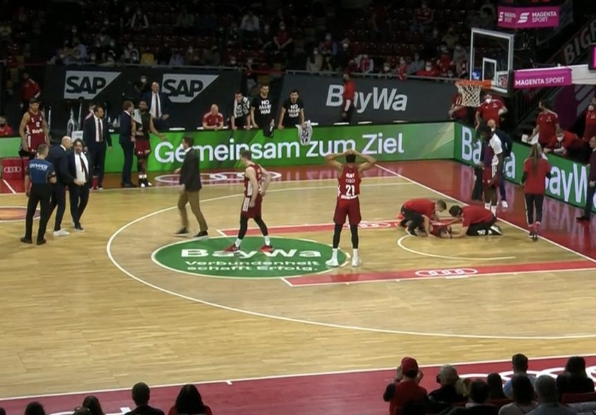 DRAMA U NEMAČKOJ Košarkaš Bajerna ostao bez svesti posle strašnog pada (FOTO)