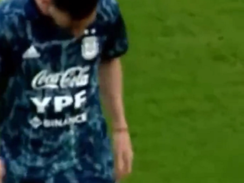 LEO PITON Mesi pokušavao da se obuzda, pa se videlo čime još može da se pohvali (VIDEO)