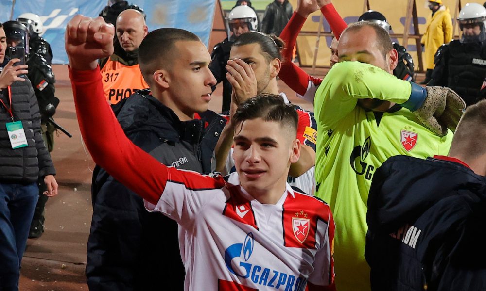 „ZVER“ Kao da su ga izujedali obadi… Motika kao Švarceneger (FOTO)
