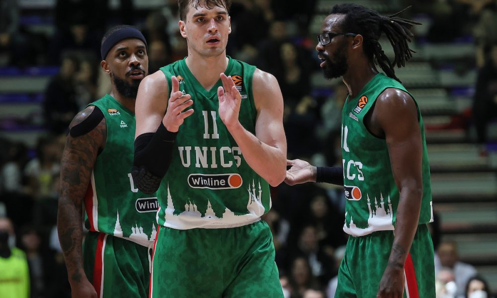 RAZOČARANJE! „Grobari“ moraju da sačekaju Hezonju, evo gde je Hrvat odlučio da nastavi karijeru… Slobodan sjajni plejmejker