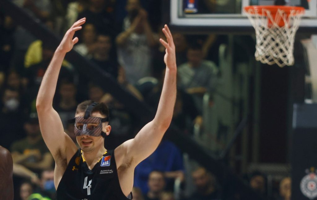 JUNAK DERBIJA Avramović: Iza mene je loša nedelja, ovo je bila stvar ponosa… Nisam želeo da uvredim klupu rivala, bila je to interna šala