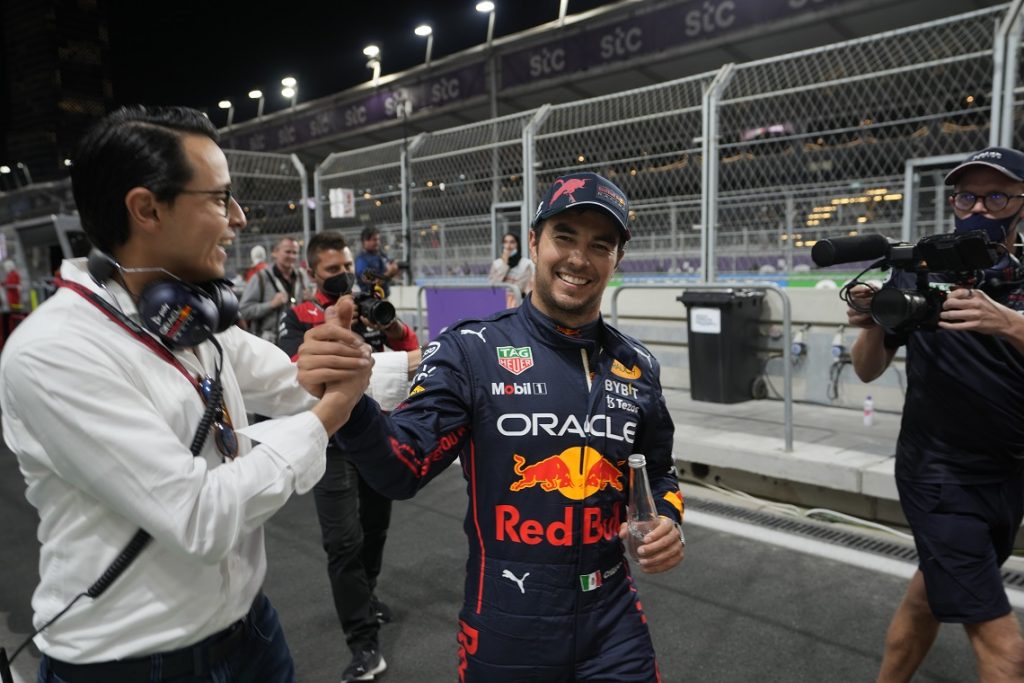 FORMULA 1 Istorijsko dostignuće Meksikanca, iza njega dva Ferarija