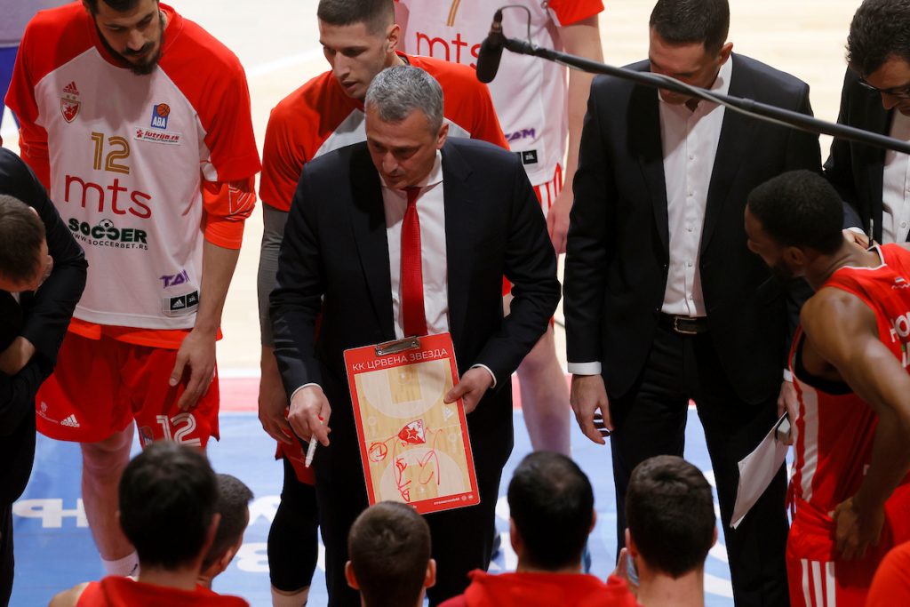 PROLAZI „ODMOR“ Zvezda pali motore, evo kakva je situacija s Lazićem