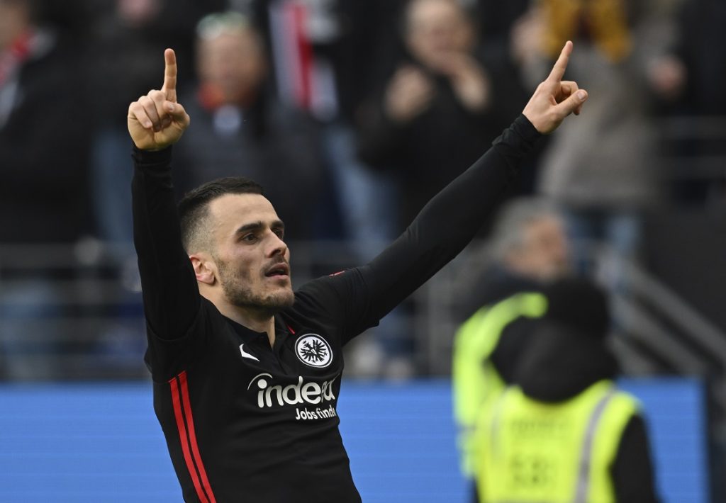 PAKUJE KOFERE Kostić nadomak prelaska u Premijer ligu
