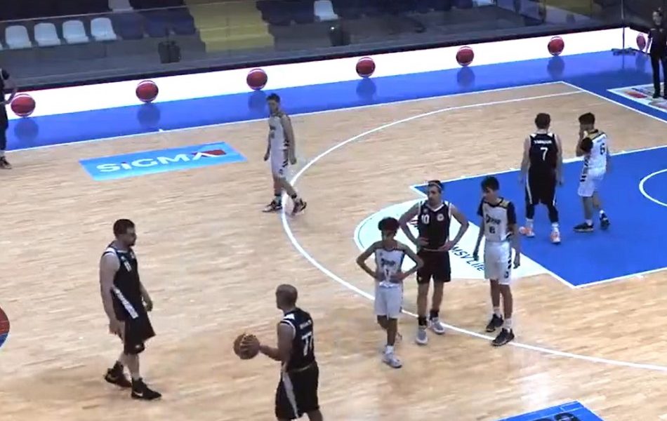 LAKRDIJA Nameštali su rezultat košarkaškog meča… Namerno bacali lopte u aut, šutirali s pola, pogađali saigrače! Na kraju usledila surova osveta (VIDEO)