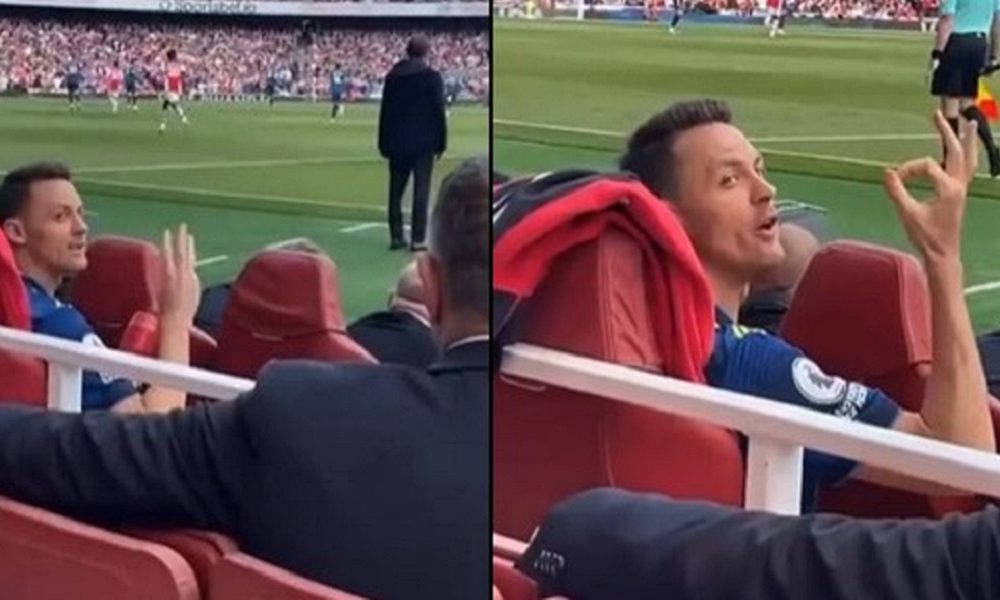 Navijači Arsenala provocirali Nemanju Matića… Srbin im nije ostao dužan (VIDEO)