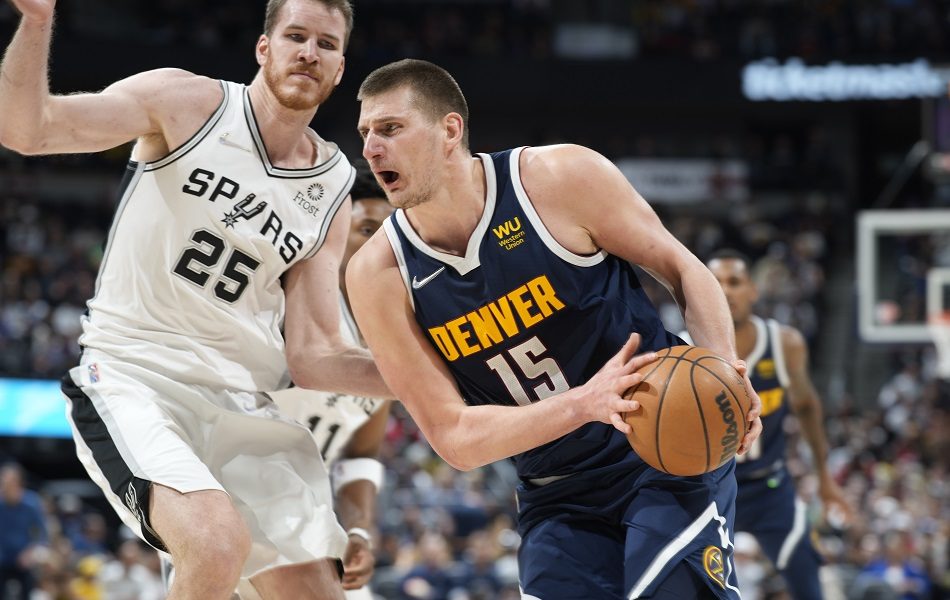 Sjajni Jokić stao u poslednjoj četvrtini, Denver izgubio i još traži overu plej-ofa