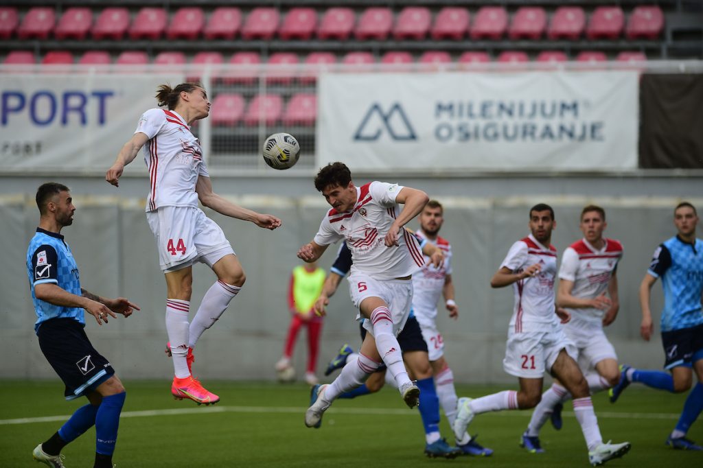 SLS Voždovac igra evropski fudbal, „Blickrig“ na krovu (VIDEO)