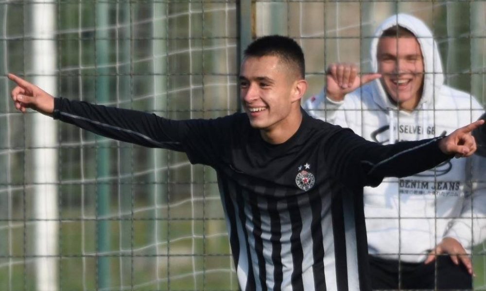 NOSI PREZIME JEDNOG OD NAJBOLJIH NAPADAČA EVROPE Novi Vlahović raste u Humskoj, brz ko metak, već je postigao devet golova (FOTO)