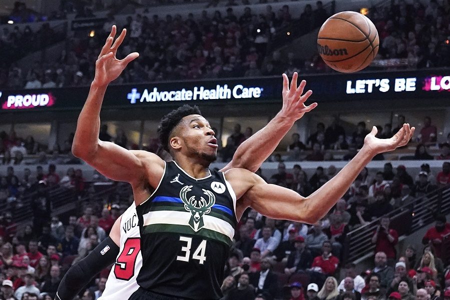 Bomba u NBA ligi – velikan dovodi Janisa Adetokumba