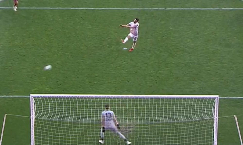 NESTVARNE SCENE U TURSKOJ Pustili rivala da izjednači pošto su nepošteno dali gol, pa namerno promašen penal u 99. minutu (VIDEO)